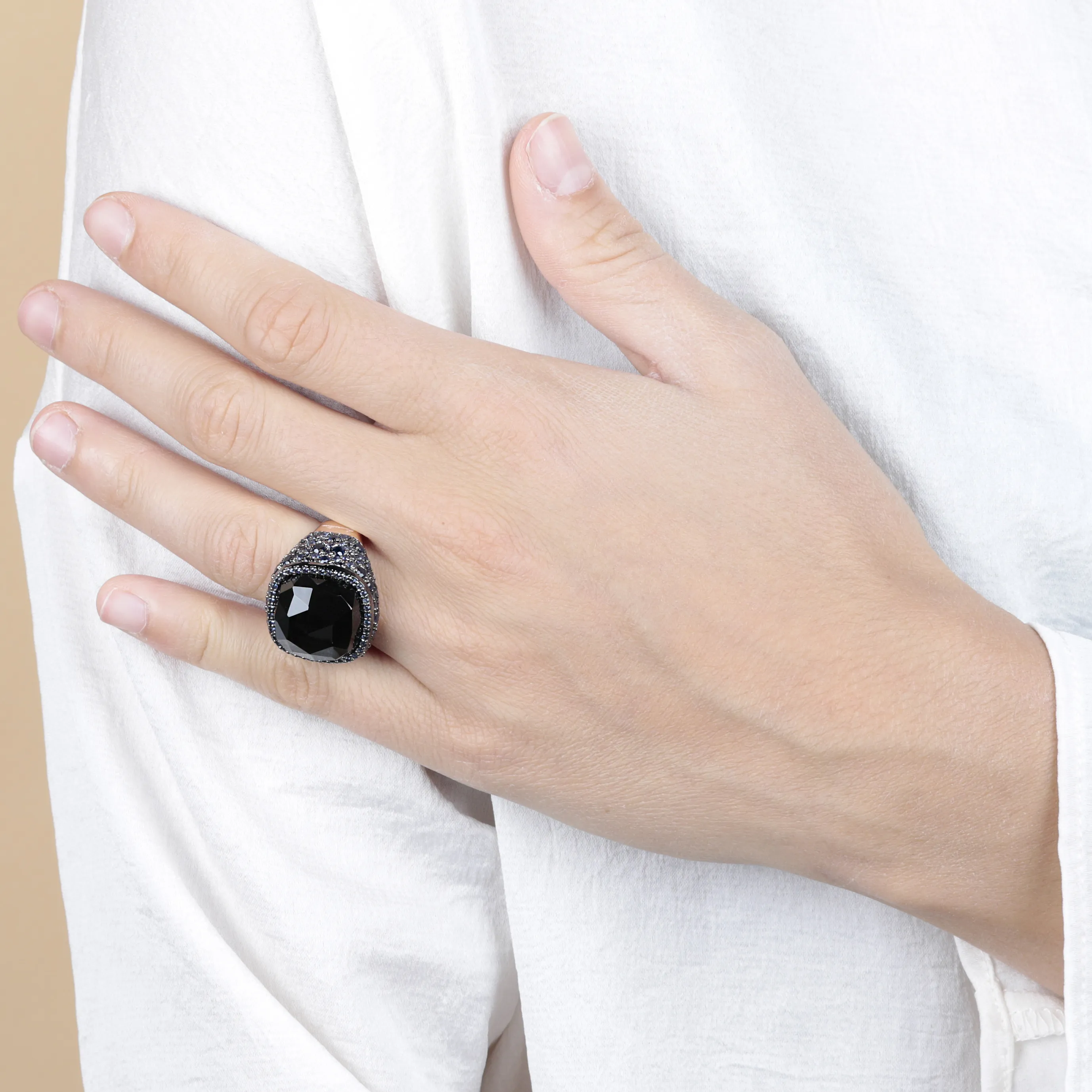 Женское кольцо из бронзы Bronzallure Preziosa с ониксом и цирконием