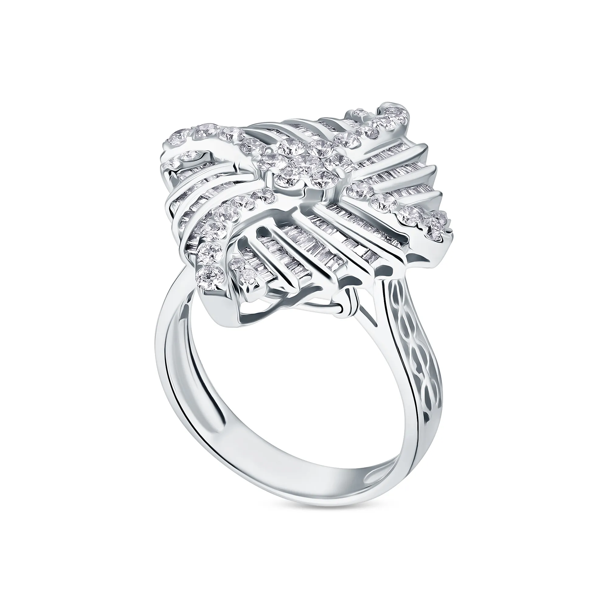 КОЛЬЦО из золота с бриллиантом