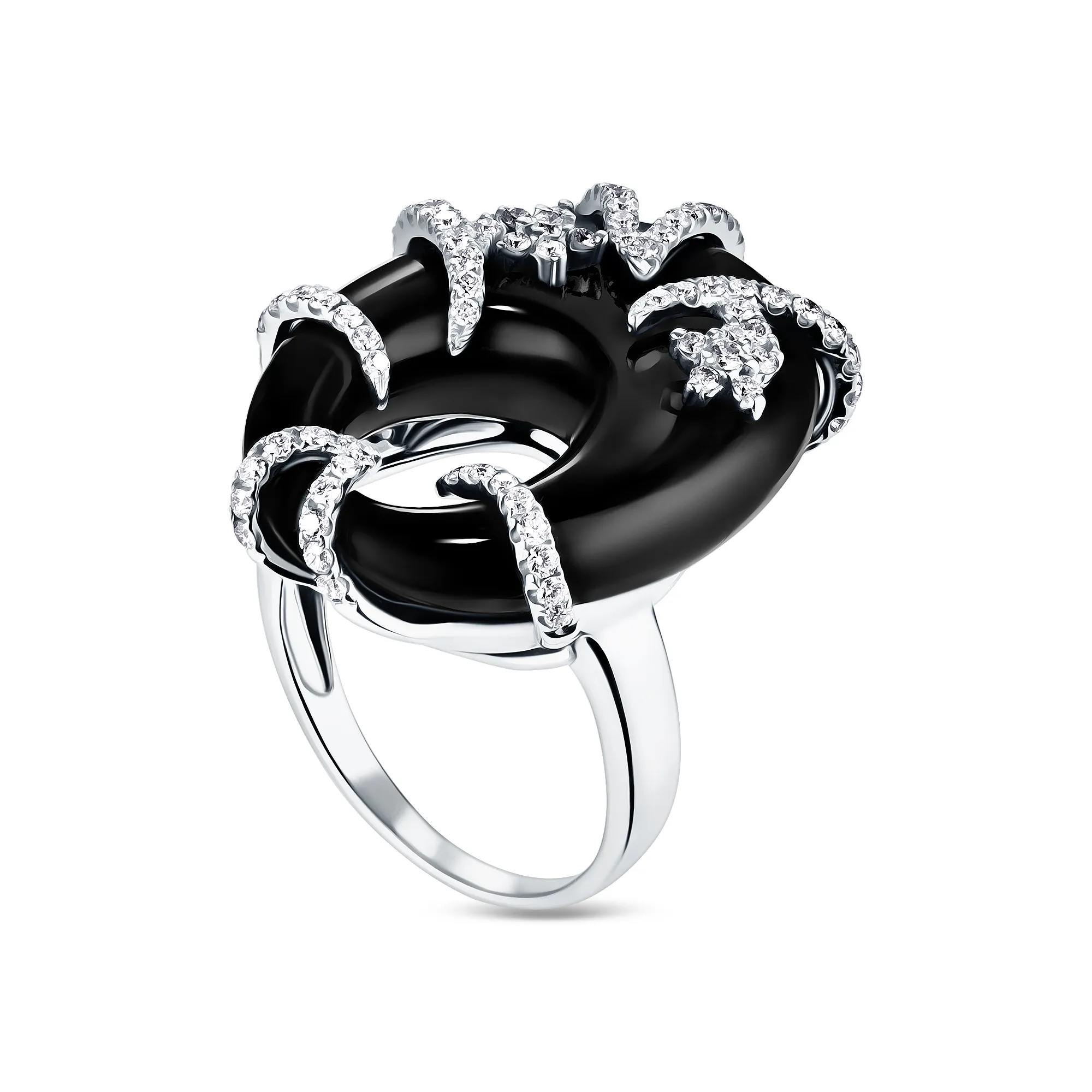 Женское кольцо из золота с бриллиантом и ониксом