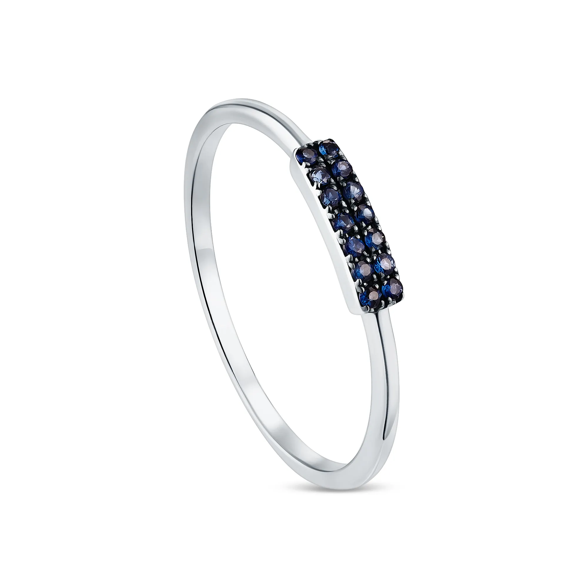 Женское кольцо из золота с сапфиром