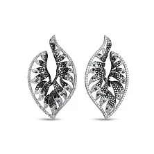Серьги из золота с бриллиантом