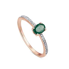 Женское кольцо из золота с бриллиантом и изумрудом по цене от 62 500 ₽